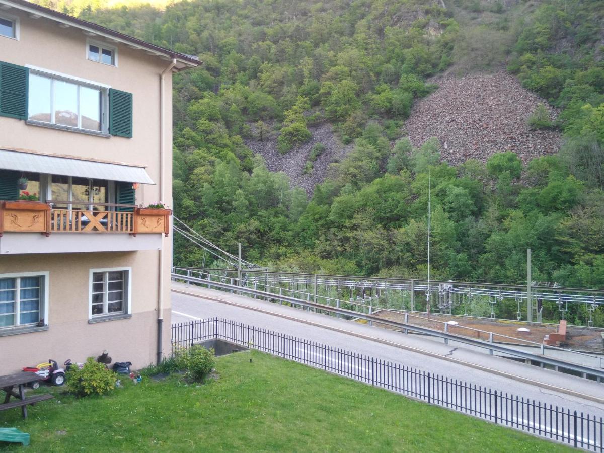Indaco Centro Ayurveda Bed & Breakfast Campocologno Exterior photo