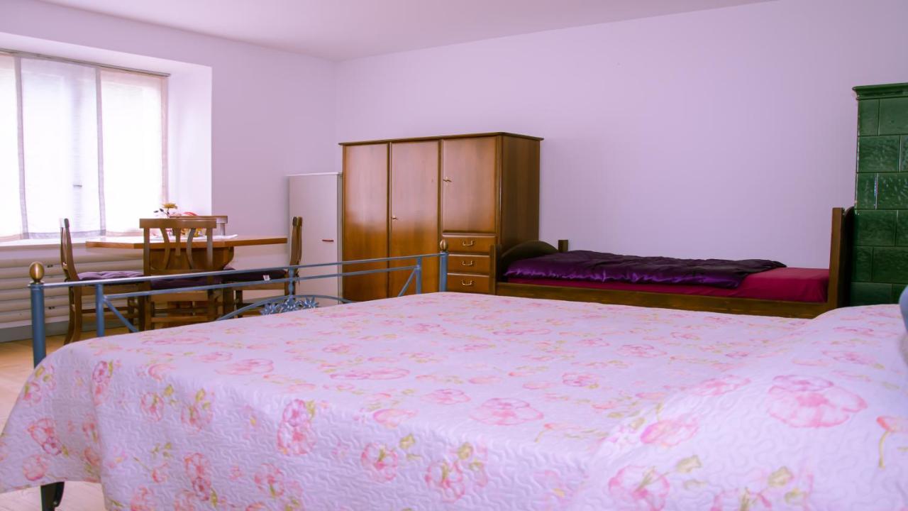 Indaco Centro Ayurveda Bed & Breakfast Campocologno Exterior photo