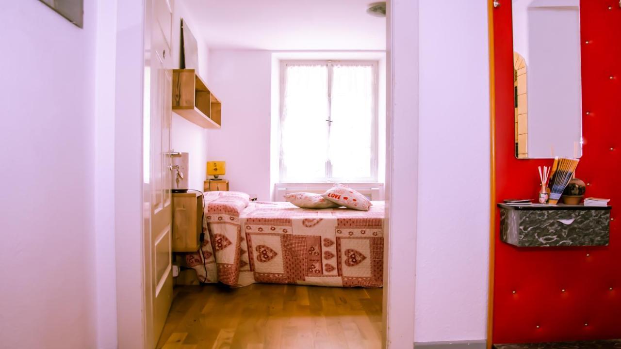 Indaco Centro Ayurveda Bed & Breakfast Campocologno Exterior photo